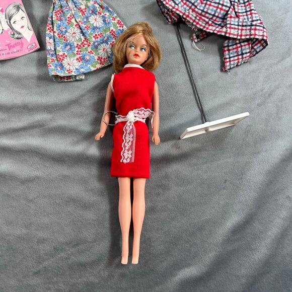 Vintage 1960's Tressy Doll with growing hair - Picture 2 of 8